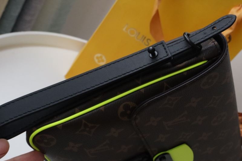 Louis Vuitton Clutch Bags